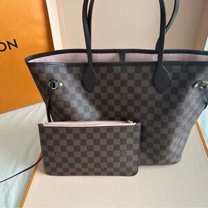 Louis Vuitton Neverfull MM ballet pink